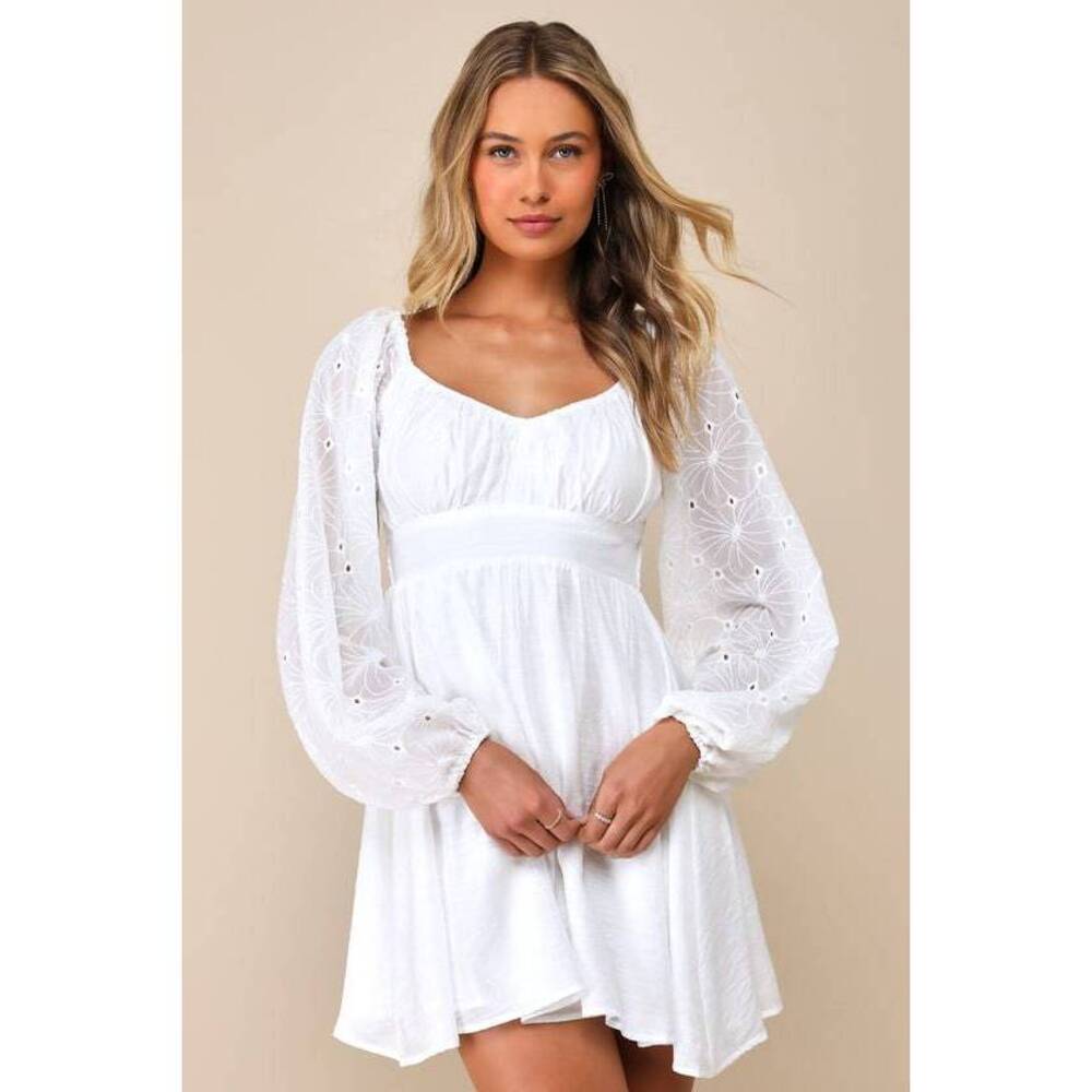 Simple Sweetheart White Eyelet Balloon Sleeve Mini Dress